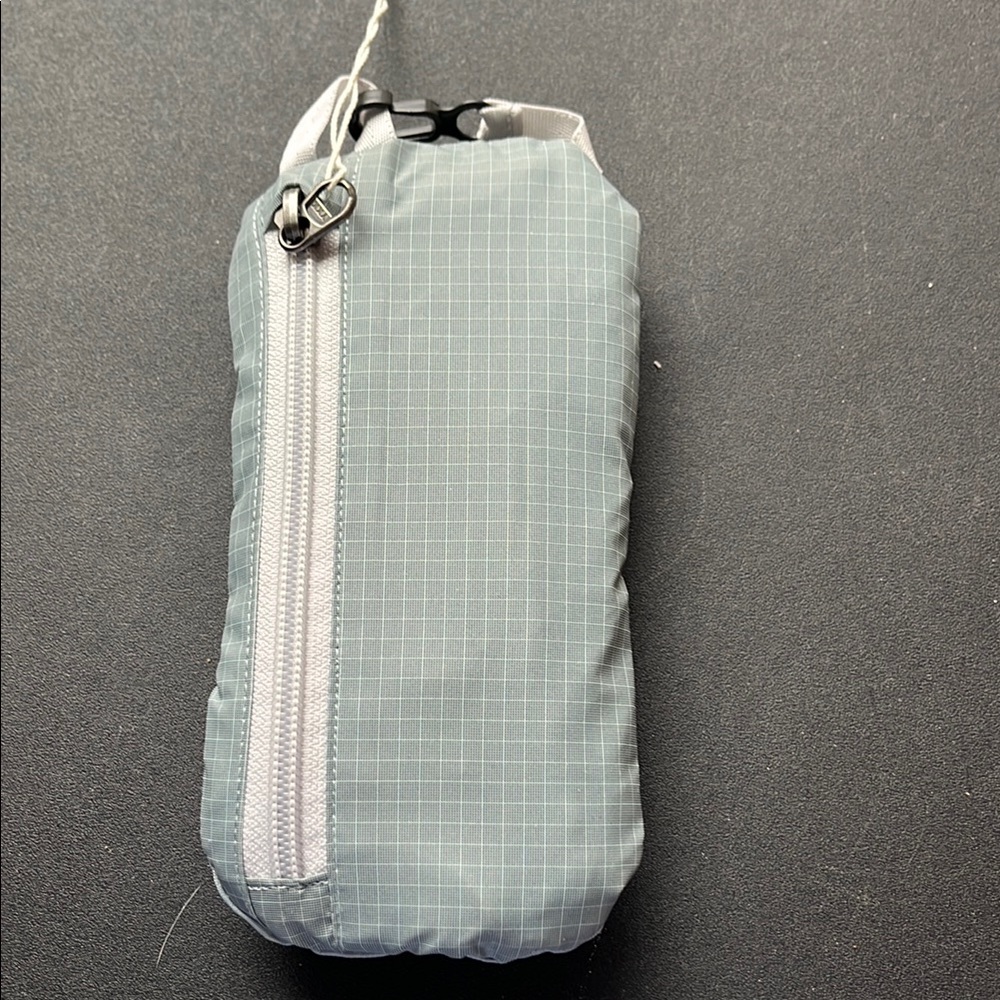 Patagonia Ultralight Black Hole Hip Pack - Picture 3 of 5